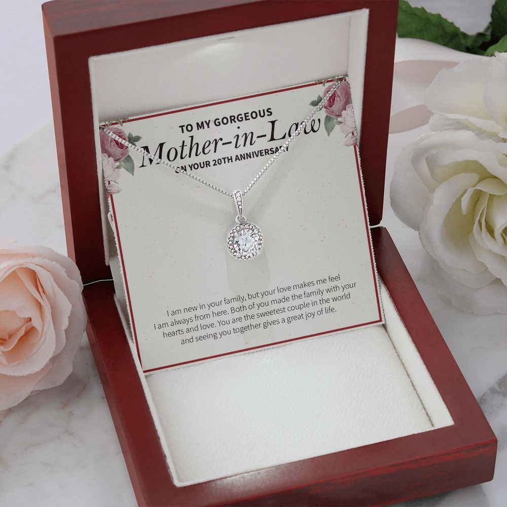 Family With Heart and Joy eternal hope necklace premium led mahogany wood box