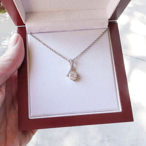 New Height Of Success alluring beauty necklace luxury led box hand holding
