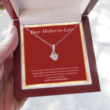 Load image into Gallery viewer, Making It Work alluring beauty necklace luxury led box hand holding
