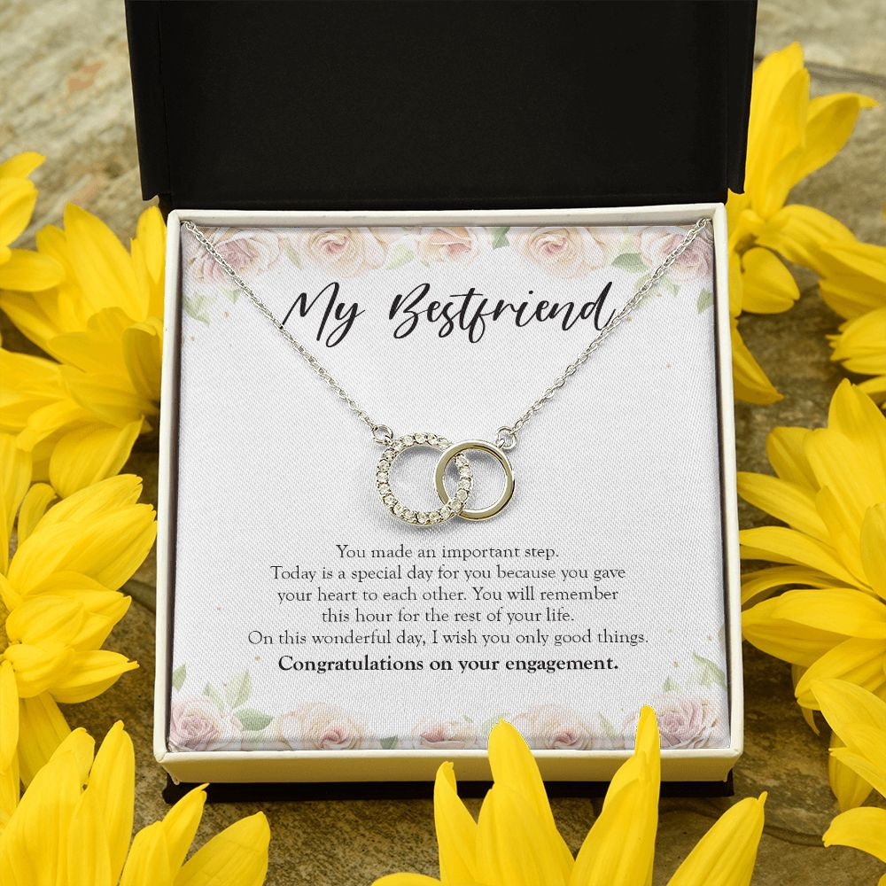 Important Step double circle pendant yellow flower
