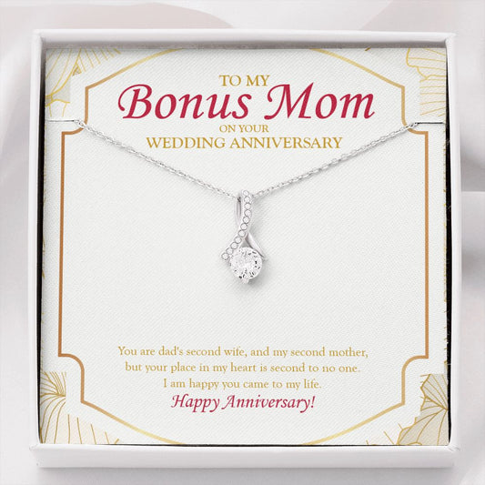 Second To No One alluring beauty necklace front